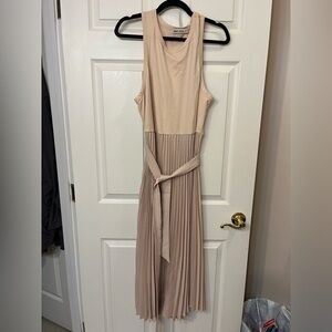 Grace Karin khaki pleated dress

Note: one belt loop needs to be reattached